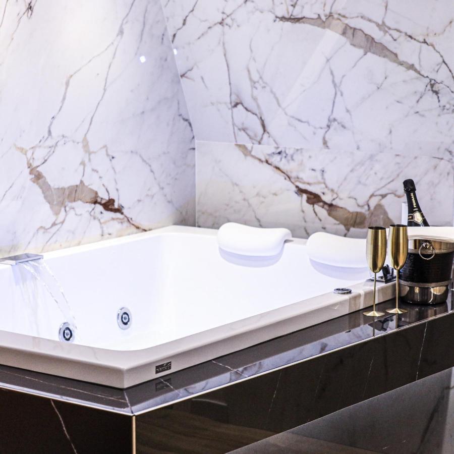 Municipio Luxury Suite Naples Extérieur photo
