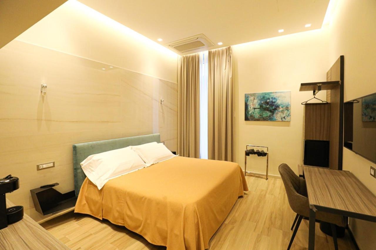 Municipio Luxury Suite Naples Extérieur photo
