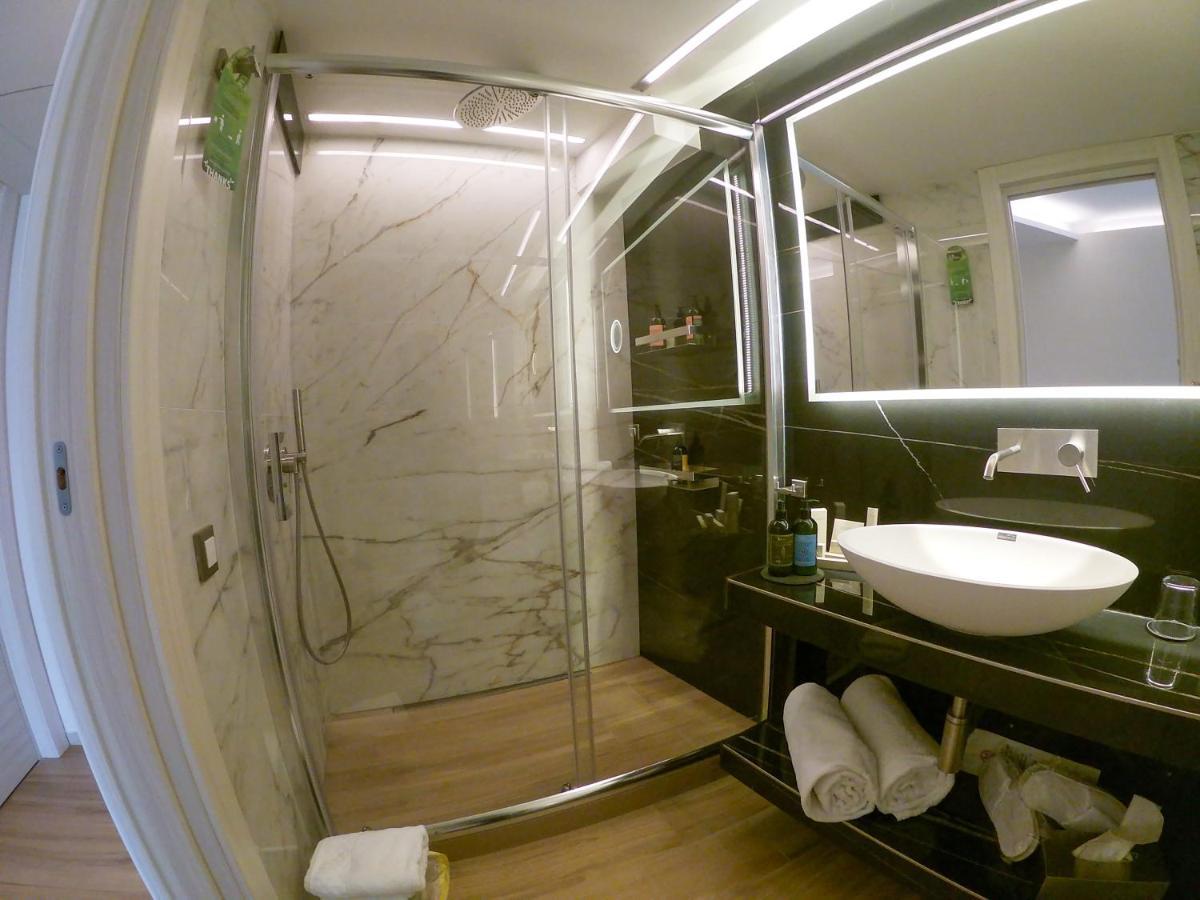 Municipio Luxury Suite Naples Extérieur photo