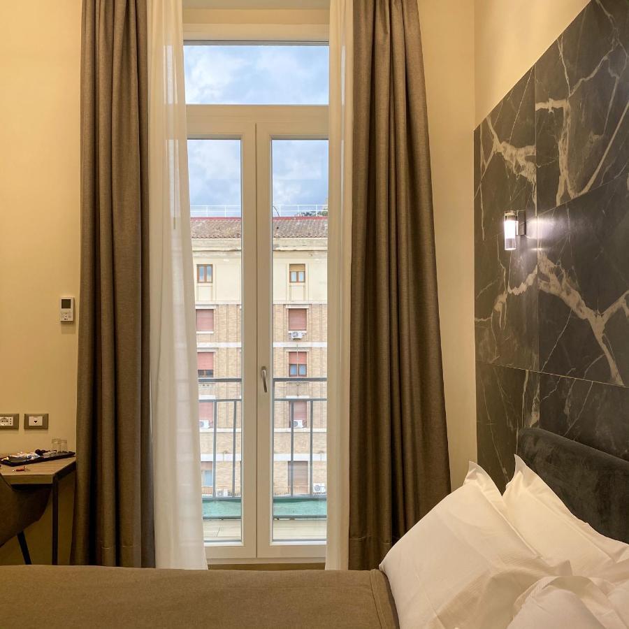 Municipio Luxury Suite Naples Extérieur photo