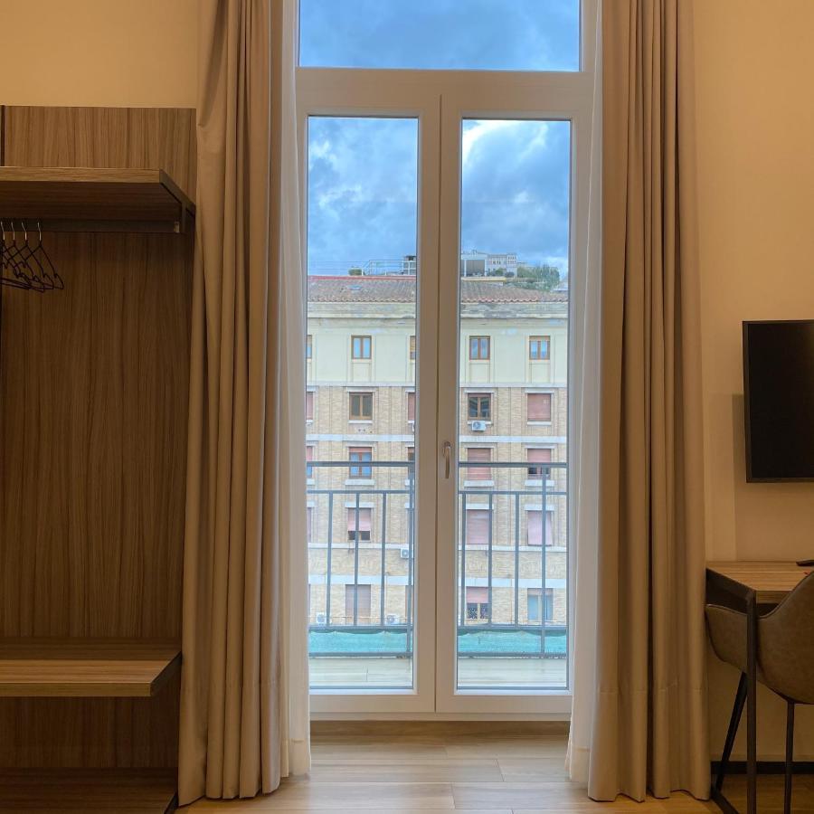 Municipio Luxury Suite Naples Extérieur photo