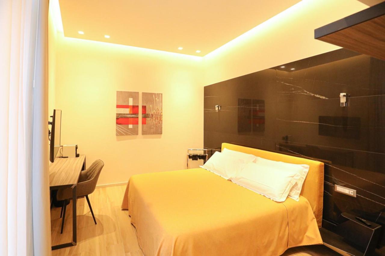Municipio Luxury Suite Naples Extérieur photo