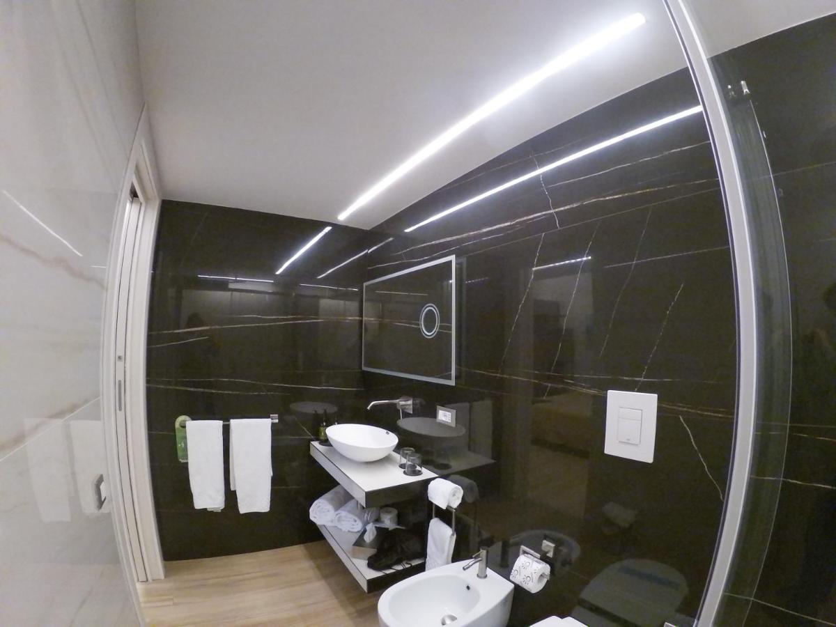 Municipio Luxury Suite Naples Extérieur photo