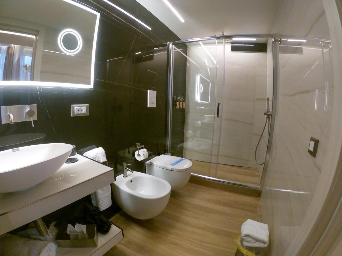 Municipio Luxury Suite Naples Extérieur photo