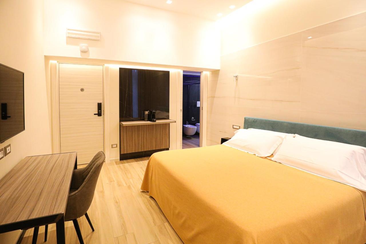 Municipio Luxury Suite Naples Extérieur photo